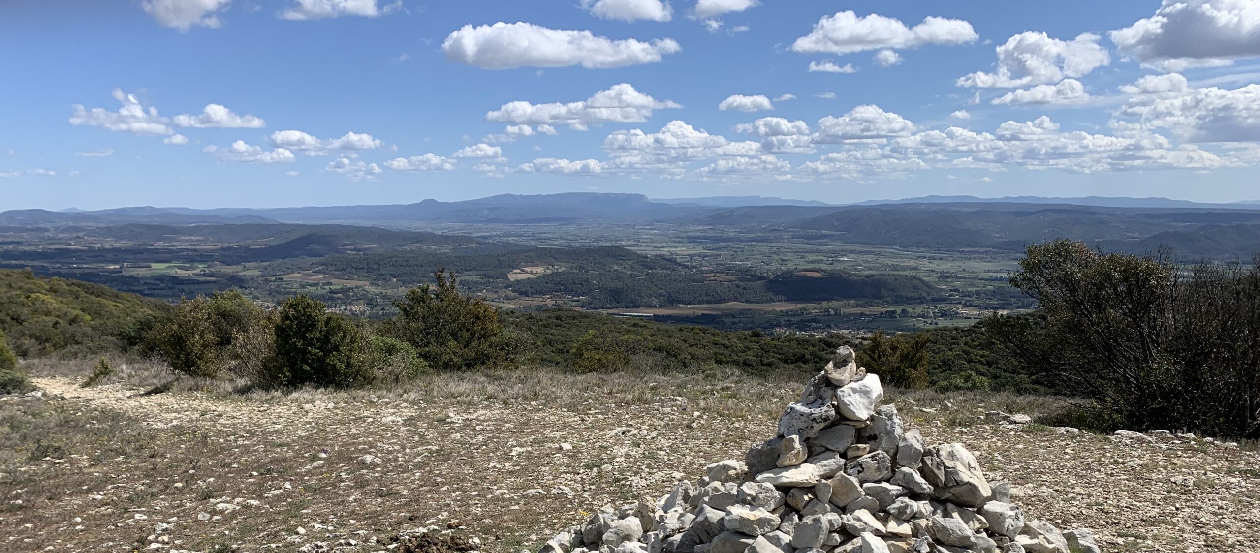 You are currently viewing Quer über den Petit Luberon